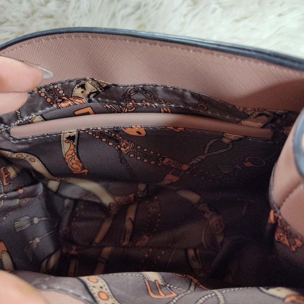 Medium Handbag Purse Crossbody Dusty Rose Pink Gold - Picture 7 of 7